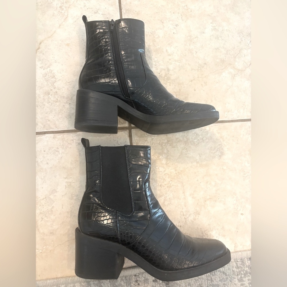 Bleecker & Bond croc platform leather boots